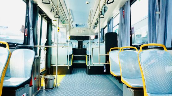 領(lǐng)航新時(shí)代綠色公交 首批全新比亞迪純電動(dòng)客車(chē)投運(yùn)深圳