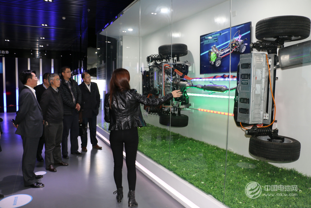 中國新能源汽車技術路線重大調整 強調:混合動力同樣重要! 中國新能源汽車技術路線重大調整 強調:混合動力同樣重要!