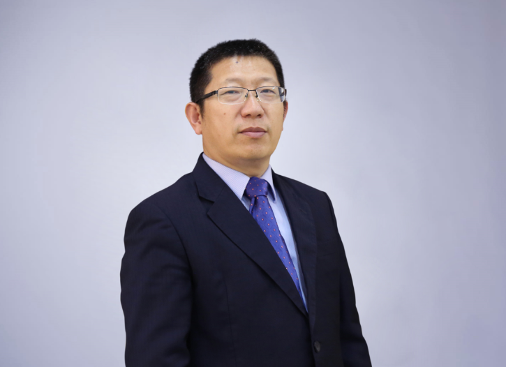 第10屆(2020年)中國電池行業(yè)年度人物:何龍 第10屆(2020年)中國電池行業(yè)年度人物:何龍