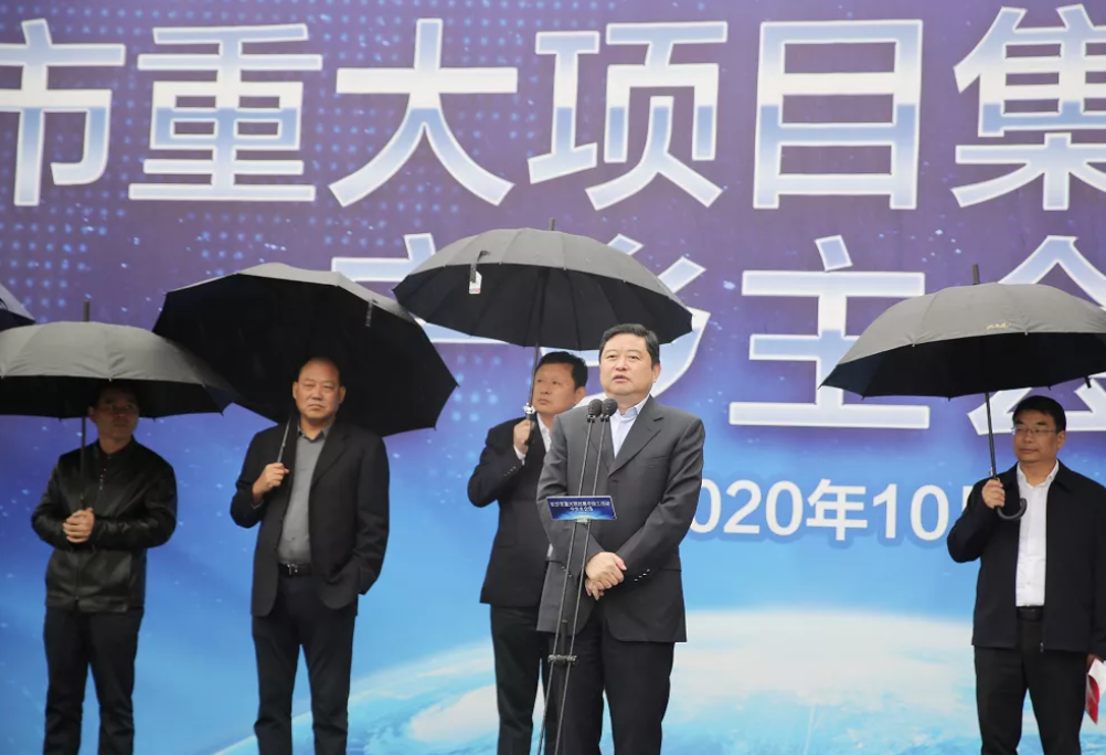 比亞迪動力電池項目規劃總投資100億元 首條生產線投產 