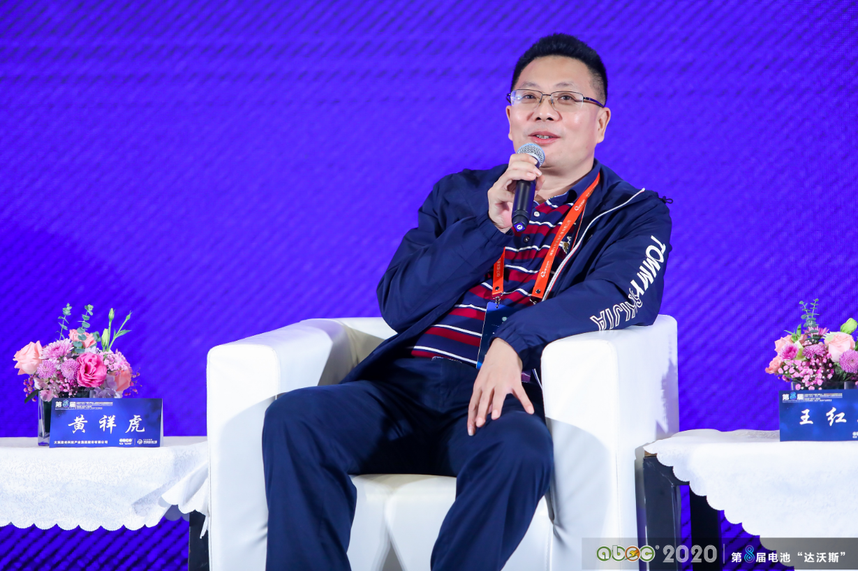 大族激光科技產(chǎn)業(yè)集團股份有限公司集團副總裁黃祥虎