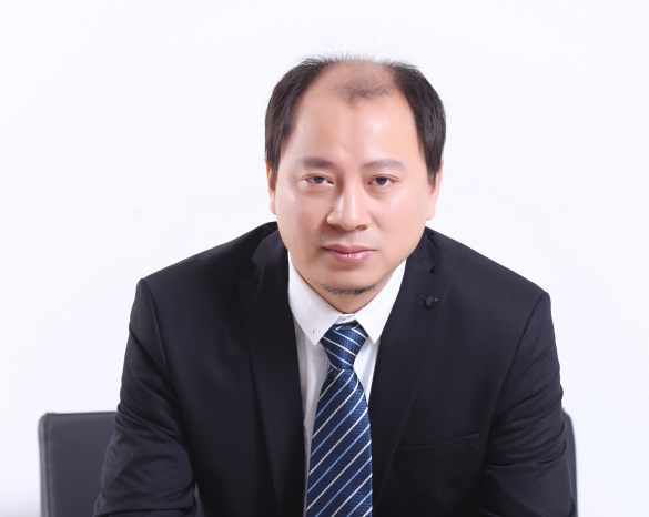 深圳市比克動(dòng)力電池有限公司常務(wù)副總裁王潘 深圳市比克動(dòng)力電池有限公司常務(wù)副總裁王潘