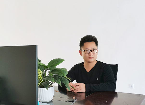 廣西富豐礦業(yè)有限公司技術(shù)負責(zé)人曹學(xué)斌