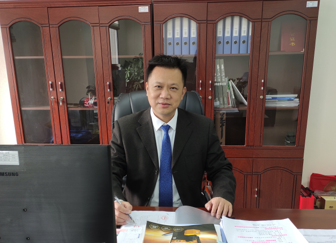 福建省龍德新能源股份有限公司銷售負責人鐘毅 福建省龍德新能源股份有限公司銷售負責人鐘毅