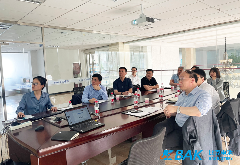 中科院院士到訪鄭州比克 展開電池前沿技術研發等多方面深入合作