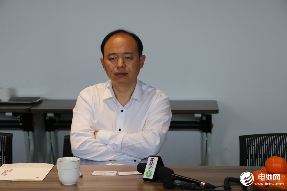 中國電池新能源產(chǎn)業(yè)鏈調(diào)研團一行參觀考察湖州昆侖