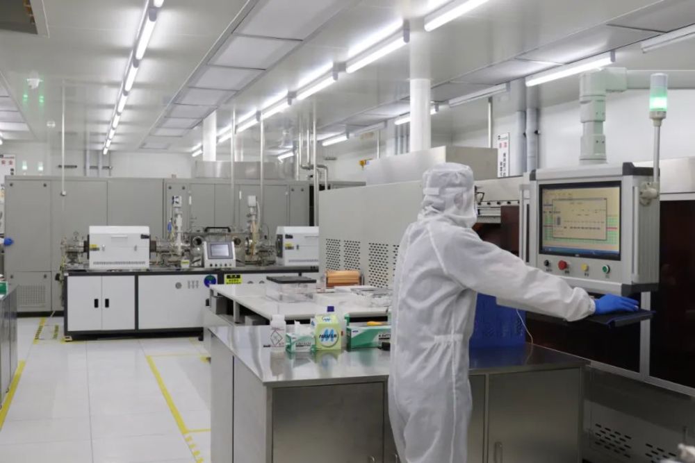 劉忠范院士:后摩爾時(shí)代,請(qǐng)“放過”石墨烯