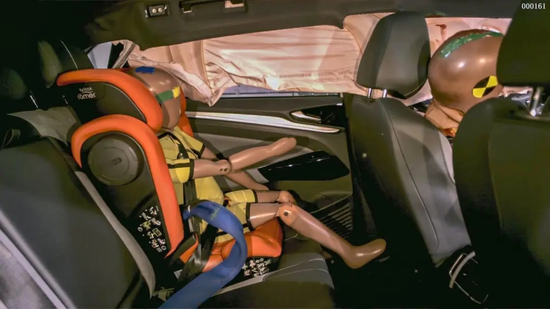 起火?爆炸?電動車電池安全如何保障?秘訣在這… 起火?爆炸?電動車電池安全如何保障?秘訣在這…