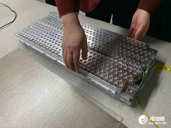 8月國內廢舊鋰電回收3.04萬噸 高價回收成常態