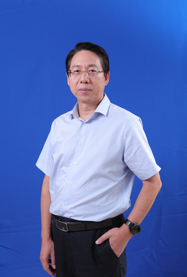 深圳市時代高科技設(shè)備股份有限公司 董事長 田瀚溶 深圳市時代高科技設(shè)備股份有限公司 董事長 田瀚溶