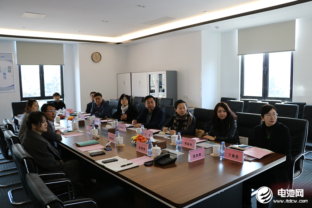 青島市民營經濟發展局一級調研員李中強一行到訪海融網山東總部