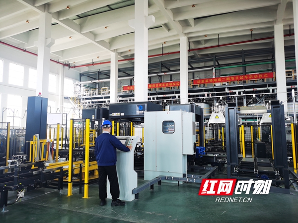 湖南法恩萊特新能源科技有限公司電解液自動(dòng)化生產(chǎn)線