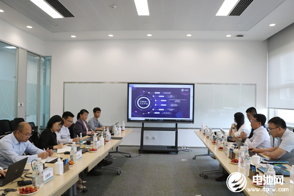 中關(guān)村新型電池技術(shù)創(chuàng)新聯(lián)盟秘書長于清教一行參觀考察海克斯康制造智能