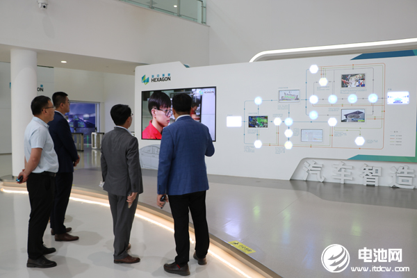 中關(guān)村新型電池技術(shù)創(chuàng)新聯(lián)盟秘書長于清教一行參觀考察海克斯康制造智能