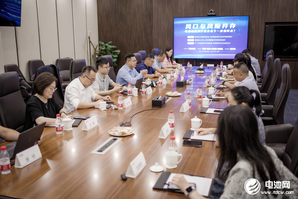 風口與風險并存，電池新能源行業(yè)企業(yè)下一步如何走？