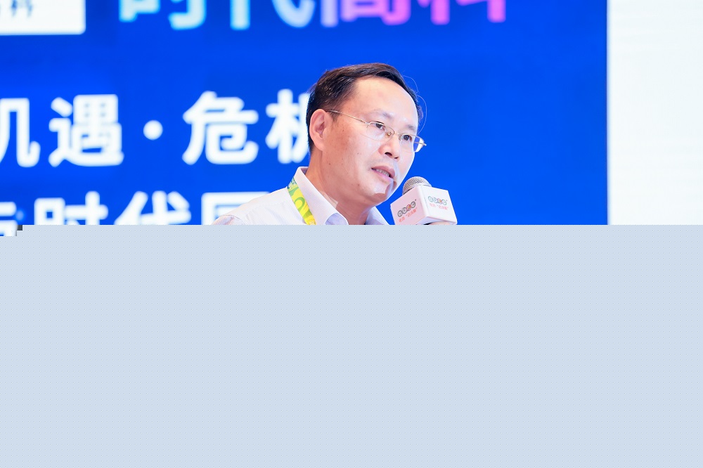 金銀河電極裝備總工程師、博士賀四清