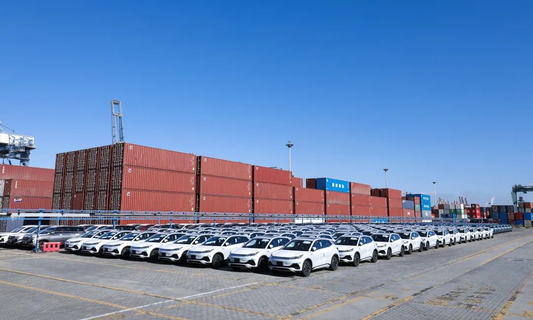 11月我國(guó)新能源汽車出口9.5萬(wàn)輛 動(dòng)力電池出口量22.6GWh