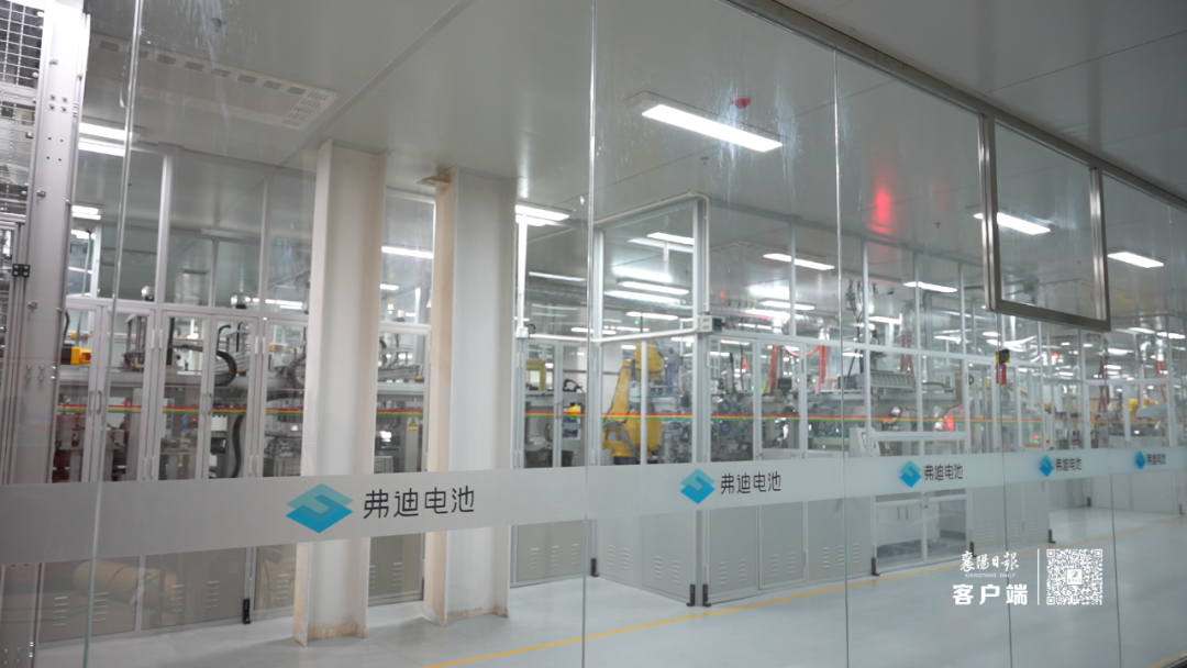 比亞迪襄陽產業園刀片電池首條產線投產 預計明年5月全部產線投產 比亞迪襄陽產業園刀片電池首條產線投產 預計明年5月全部產線投產