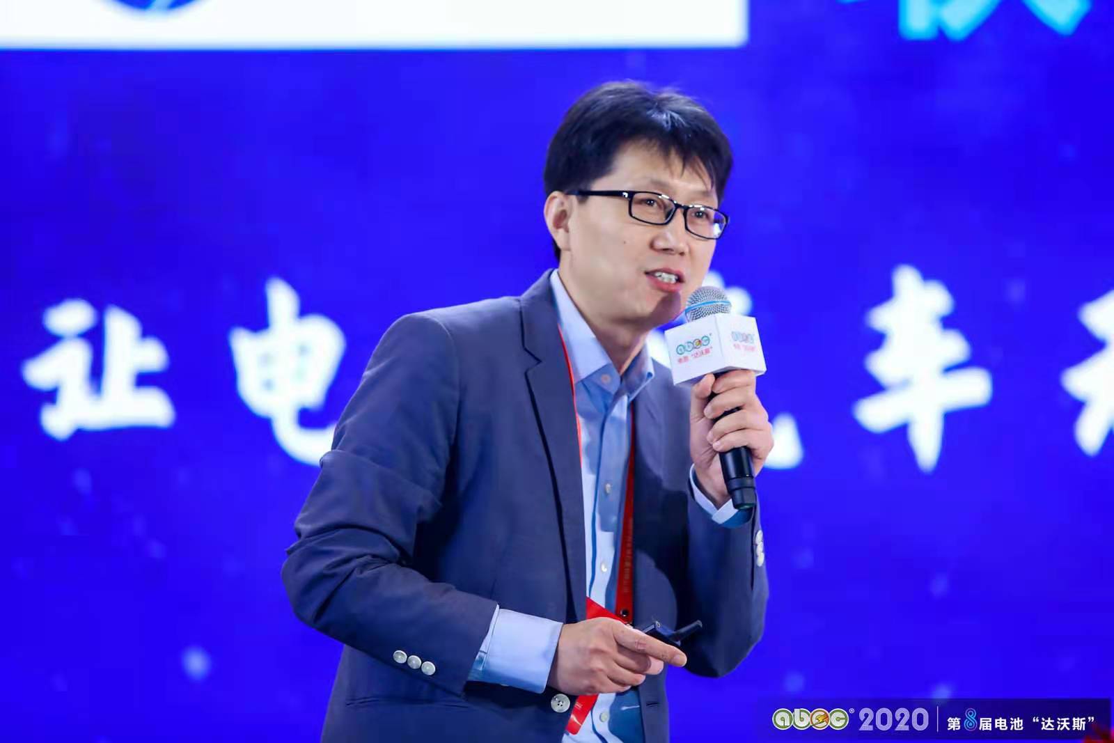 青島聯(lián)合新能源汽車有限公司 董事長(zhǎng) 劉同鑫