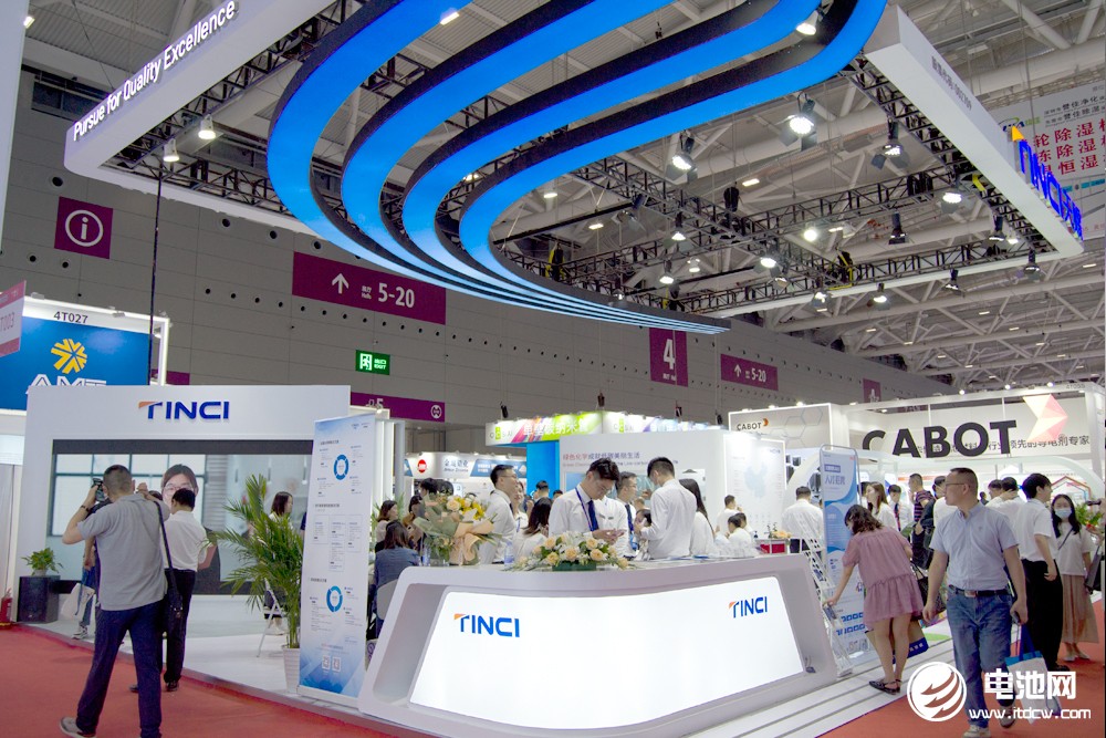 天賜材料擬與中央硝子再設合資公司 主營六氟磷酸鋰及溶劑業(yè)務