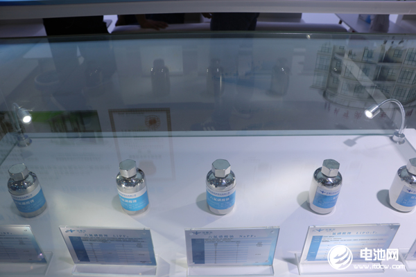 碳酸鋰,磷酸鐵鋰,六氟磷酸鋰 碳酸鋰,磷酸鐵鋰,六氟磷酸鋰