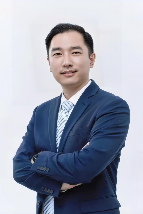 深圳埃克森新能源科技有限公司聯合創始人/CEO尤軍 深圳埃克森新能源科技有限公司聯合創始人/CEO尤軍