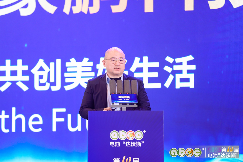 蔚來(lái)汽車(chē)曾士哲：換電和快充不是對(duì)立狀態(tài) 下一代技術(shù)重點(diǎn)是結(jié)盟