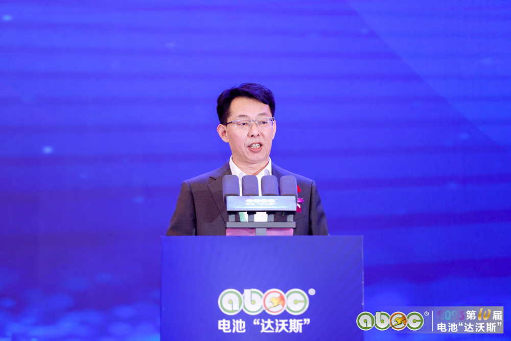 中關村新型電池技術創新聯盟秘書長、電池“達沃斯”組委會執行主席于清教 中關村新型電池技術創新聯盟秘書長、電池“達沃斯”組委會執行主席于清教