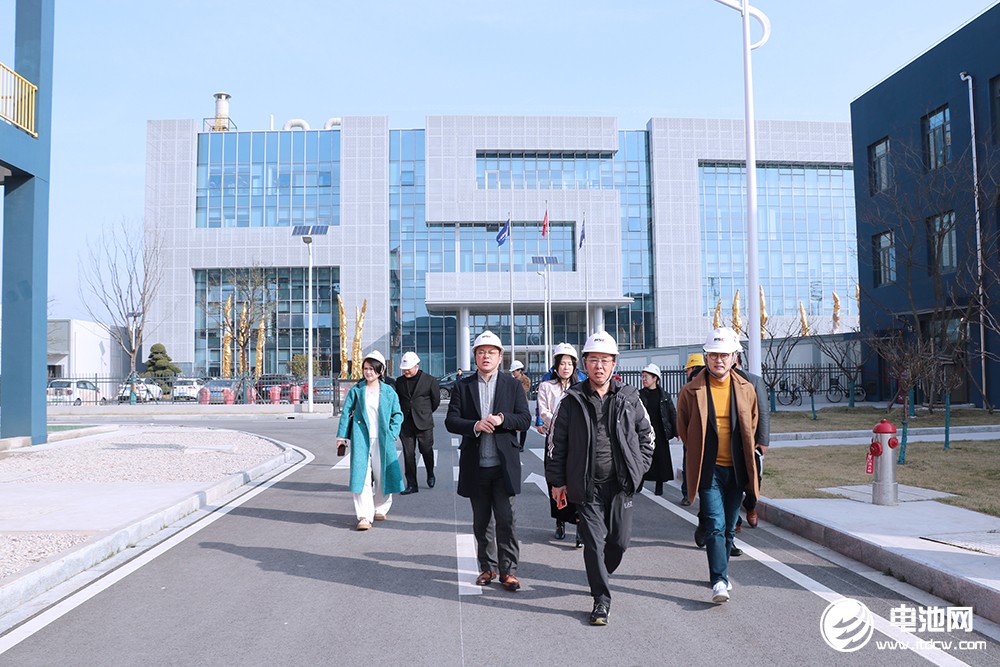 中國電池新能源產業鏈調研團一行參觀華盛鋰電 中國電池新能源產業鏈調研團一行參觀華盛鋰電