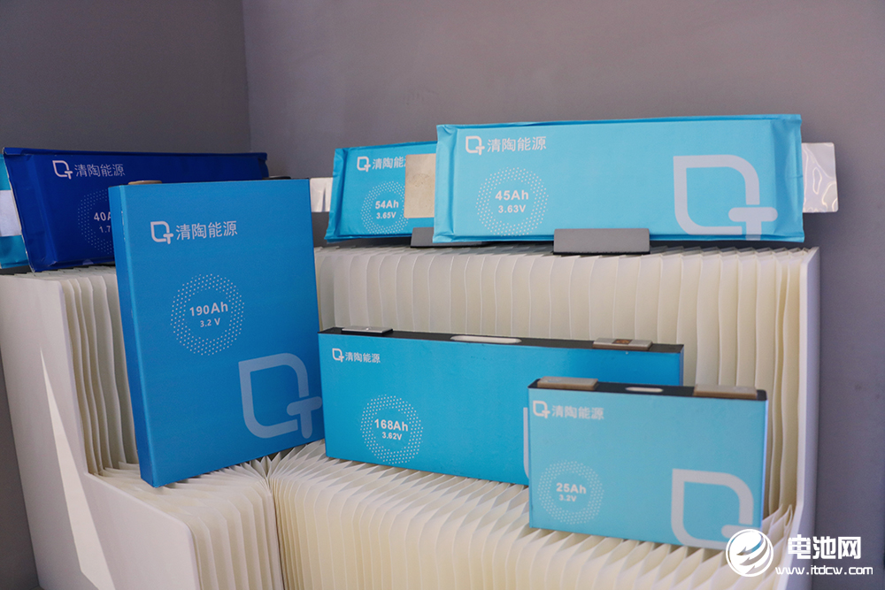 半固態電池是不是固態電池?多家車企及電池廠商上車時間已出爐