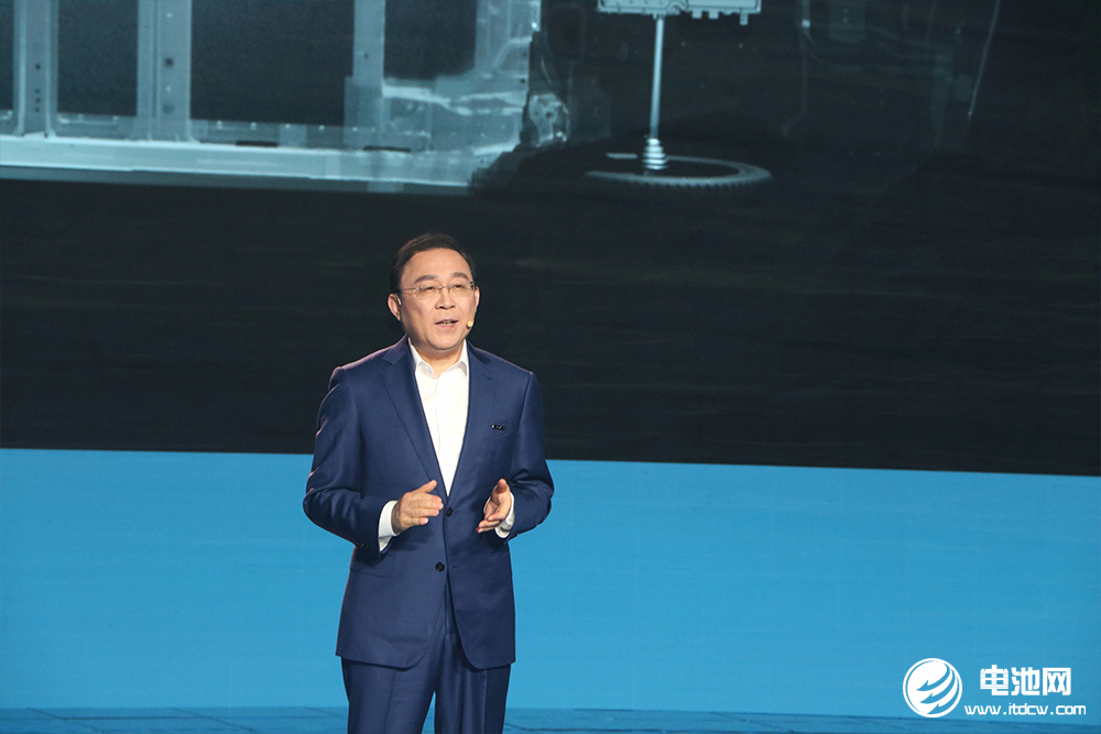 搭載比亞迪最強三電系統!海洋網迎高光“獅”刻! 搭載比亞迪最強三電系統!海洋網迎高光“獅”刻!