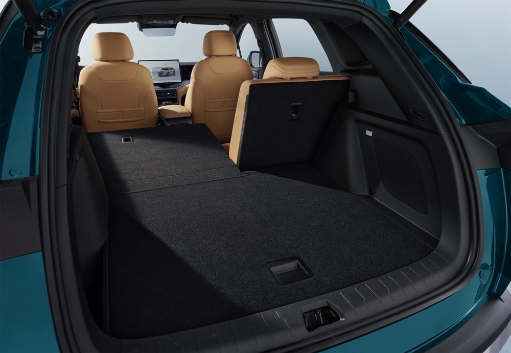 綜合續(xù)航1500公里！中級SUV新王者宋L DM-i上市