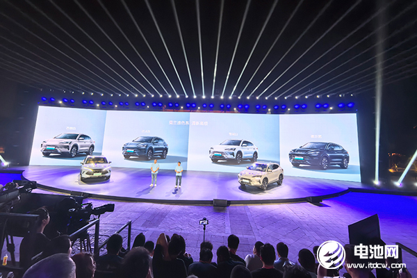 要卷就卷技術！比亞迪宋家族雙王炸齊發！