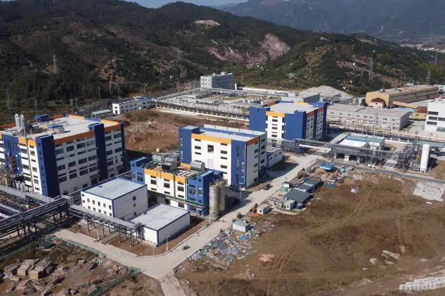 【電解液周報】兩大六氟磷酸鋰項目迎新進展！百億級添加劑項目傳新動態(tài)