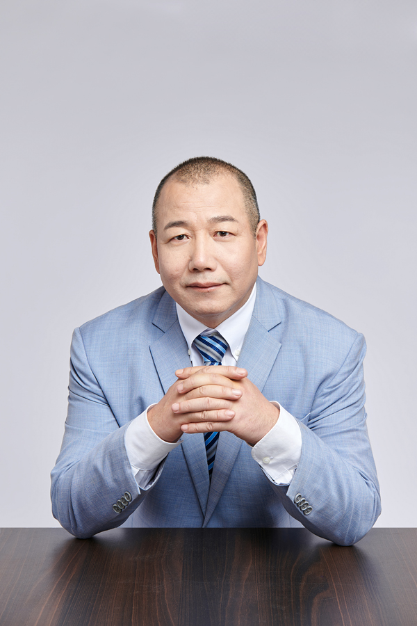 深圳市豪鵬科技股份有限公司 董事長兼總經理 潘黨育 深圳市豪鵬科技股份有限公司 董事長兼總經理 潘黨育