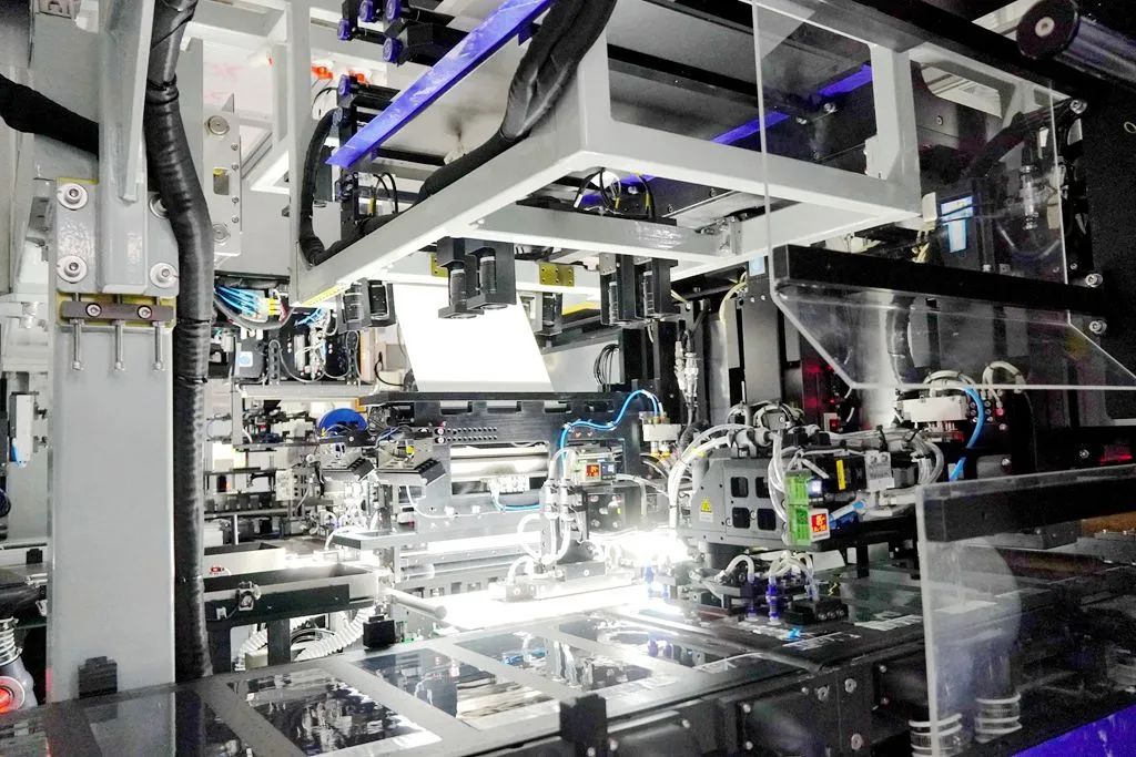 月產(chǎn)約160萬支！宜昌楚能首批量產(chǎn)疊片工藝動力電池下線交付