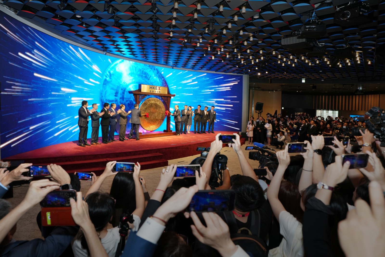 一場港股IPO,要集結動力電池TOP10?