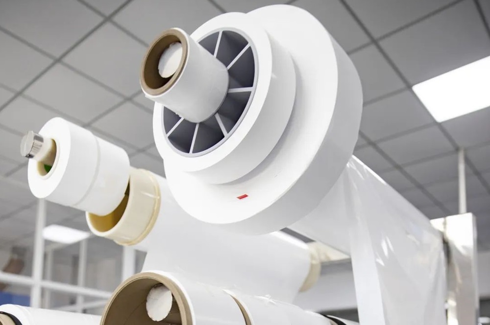 【隔膜周報】恩捷股份5μm超薄高強隔膜量產(chǎn)！旭化成獲豐田隔膜訂單